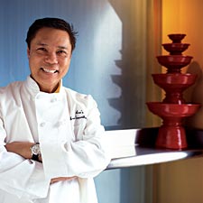 chicago chef Arun Sampanthavivat